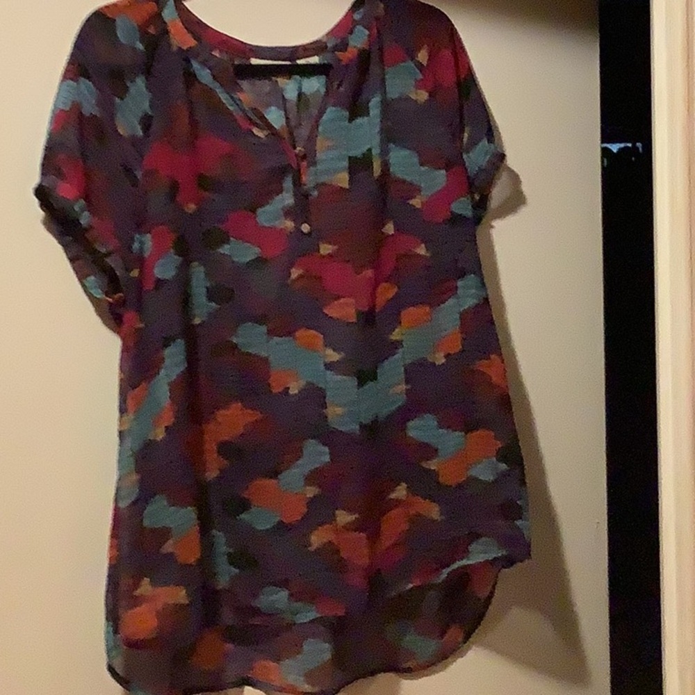 Liz Claiborne Red and Blue Short Sleeve Boxy Blouse